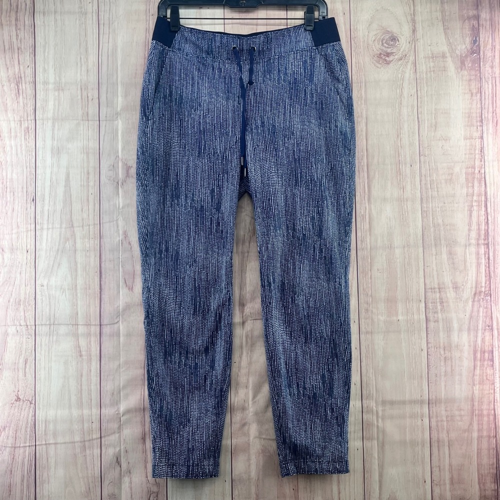 Athleta Midtown Ankle Pants Joggers Navy Blue White Dash Print Size 6 594970
